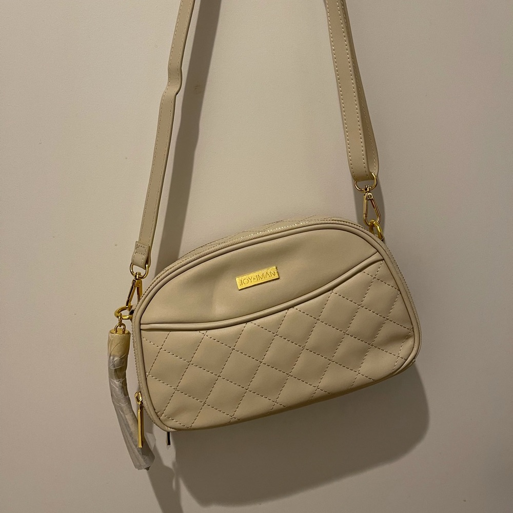 COPY - Quilted Ivory/Cream Crossbody purse, never used